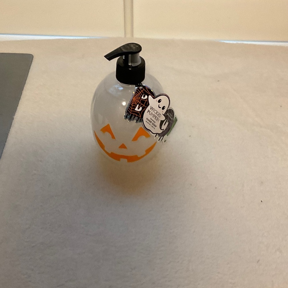Pumpkin Soap Dispenser - Orange